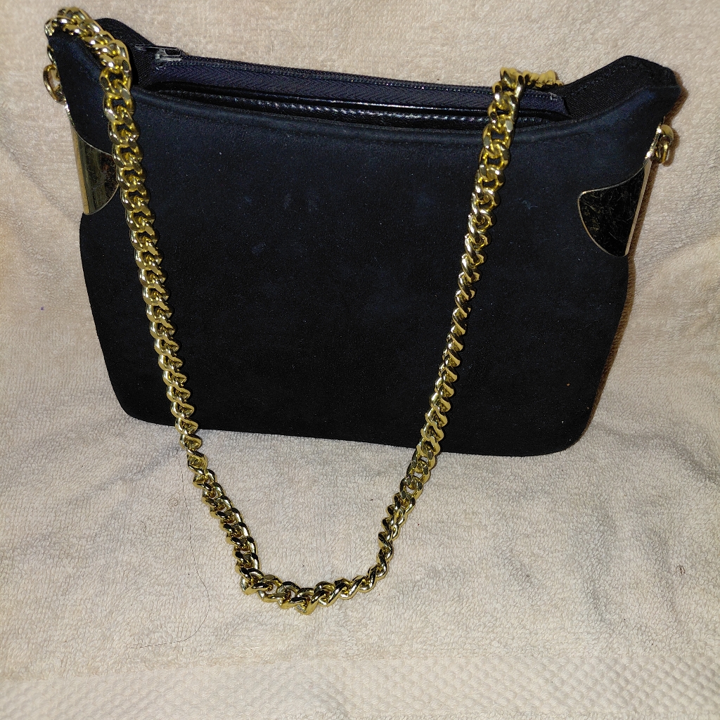 Vintage Elegant Black Suede Shoulder Bag With Gold Link Chain